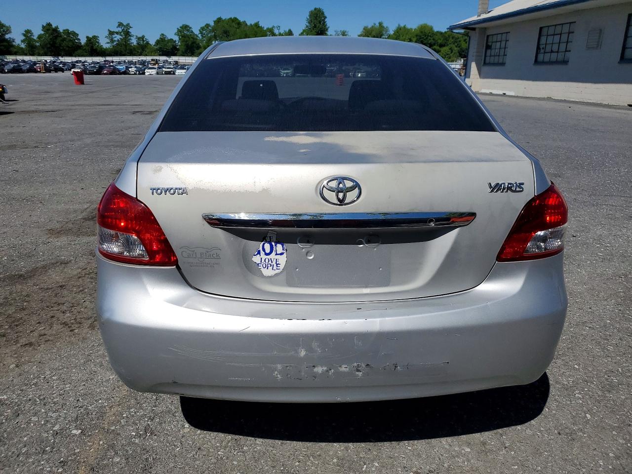 Toyota Yaris Base