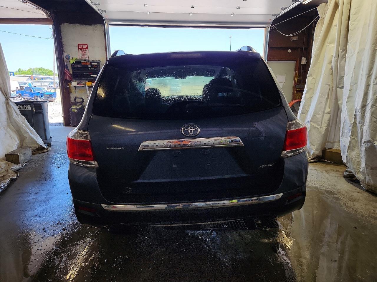 Toyota Highlander Plus