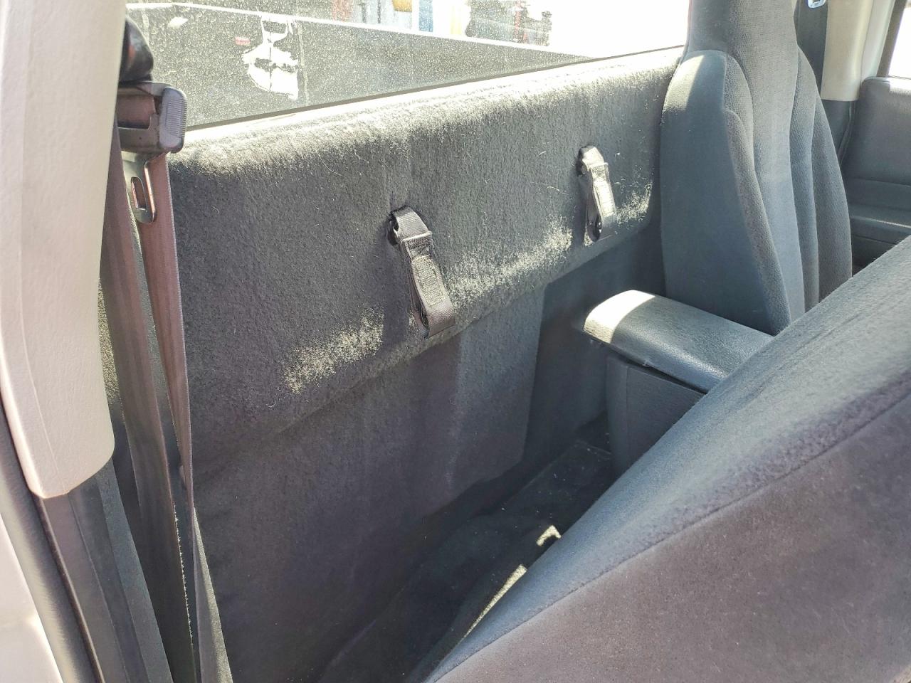 Dodge Dakota Base