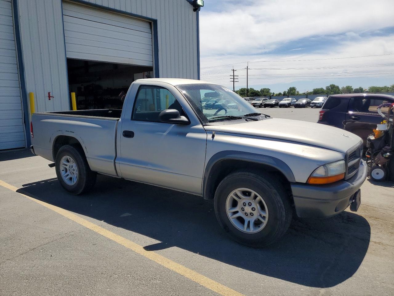 Dodge Dakota Base