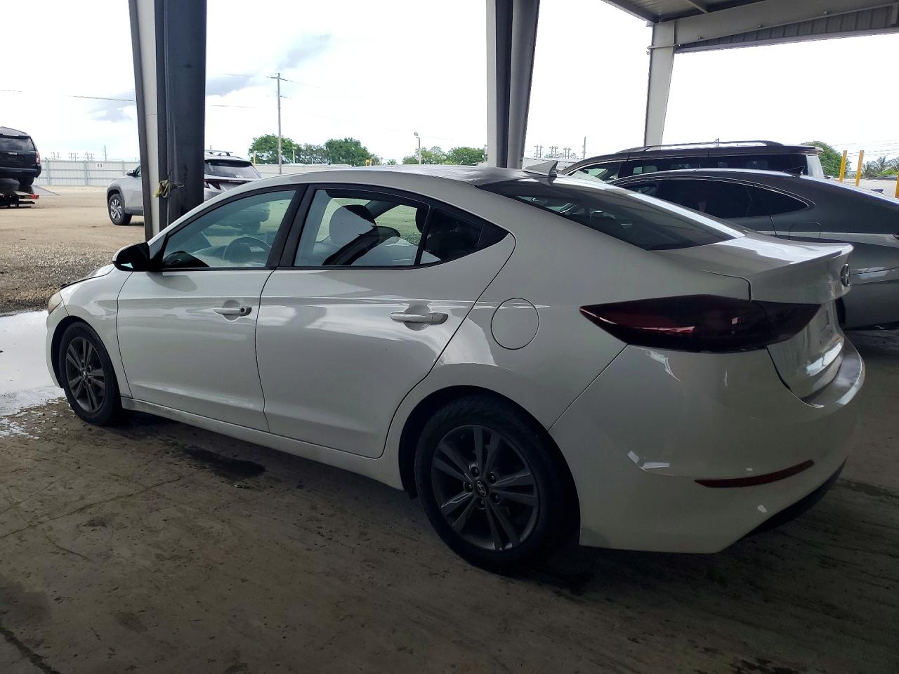Hyundai ELANTRA Sel