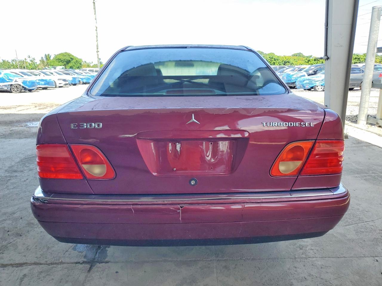 Mercedes-Benz E-Class 300td