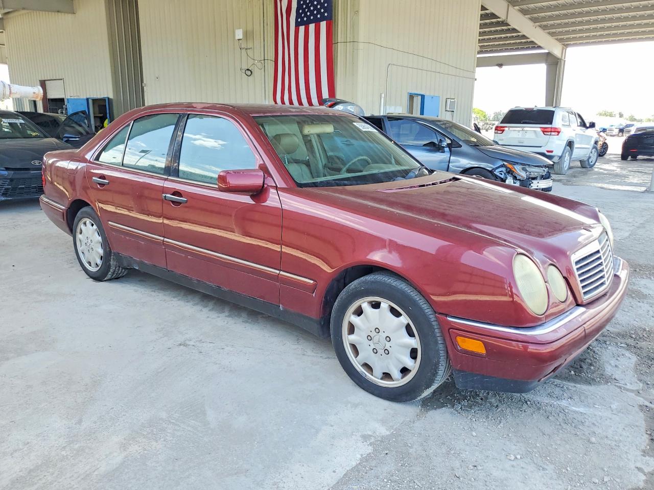 Mercedes-Benz E-Class 300td
