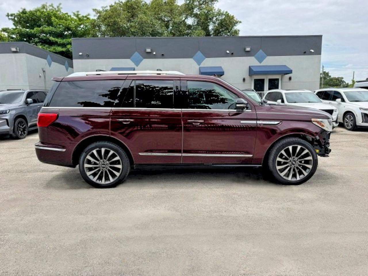 Lincoln Navigator Reserve