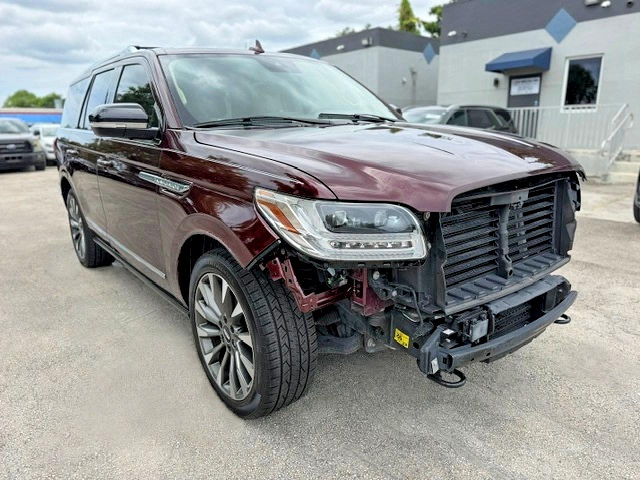 Lincoln Navigator Reserve