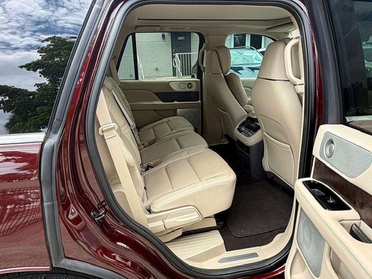 Lincoln Navigator Reserve