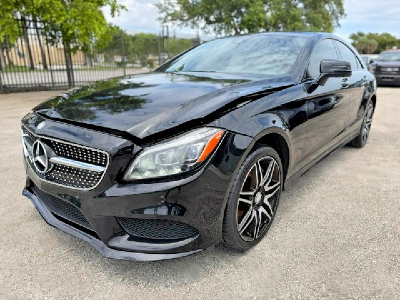 Salvage Mercedes-Benz Cls-class Image