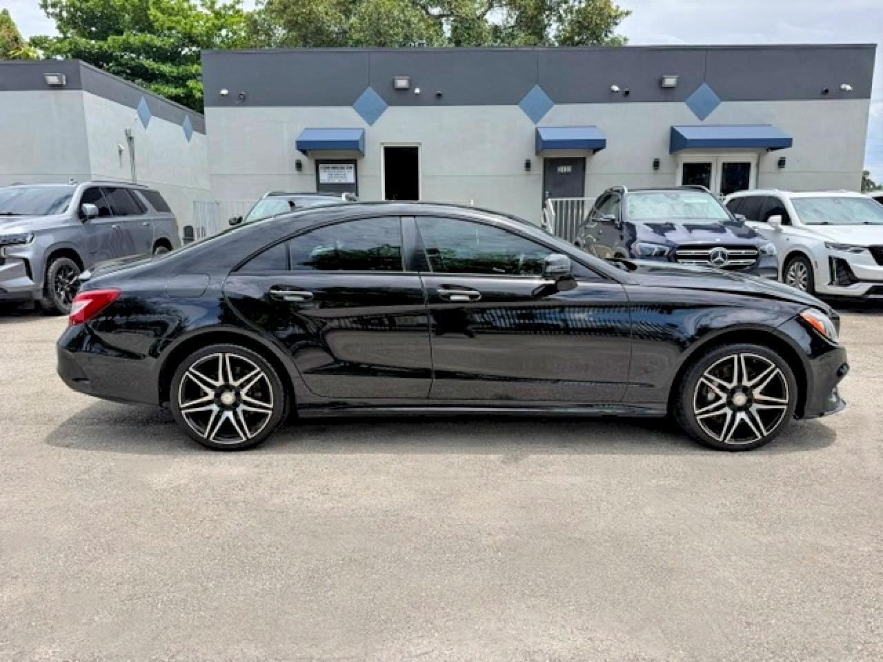 Mercedes-Benz Cls-class 550