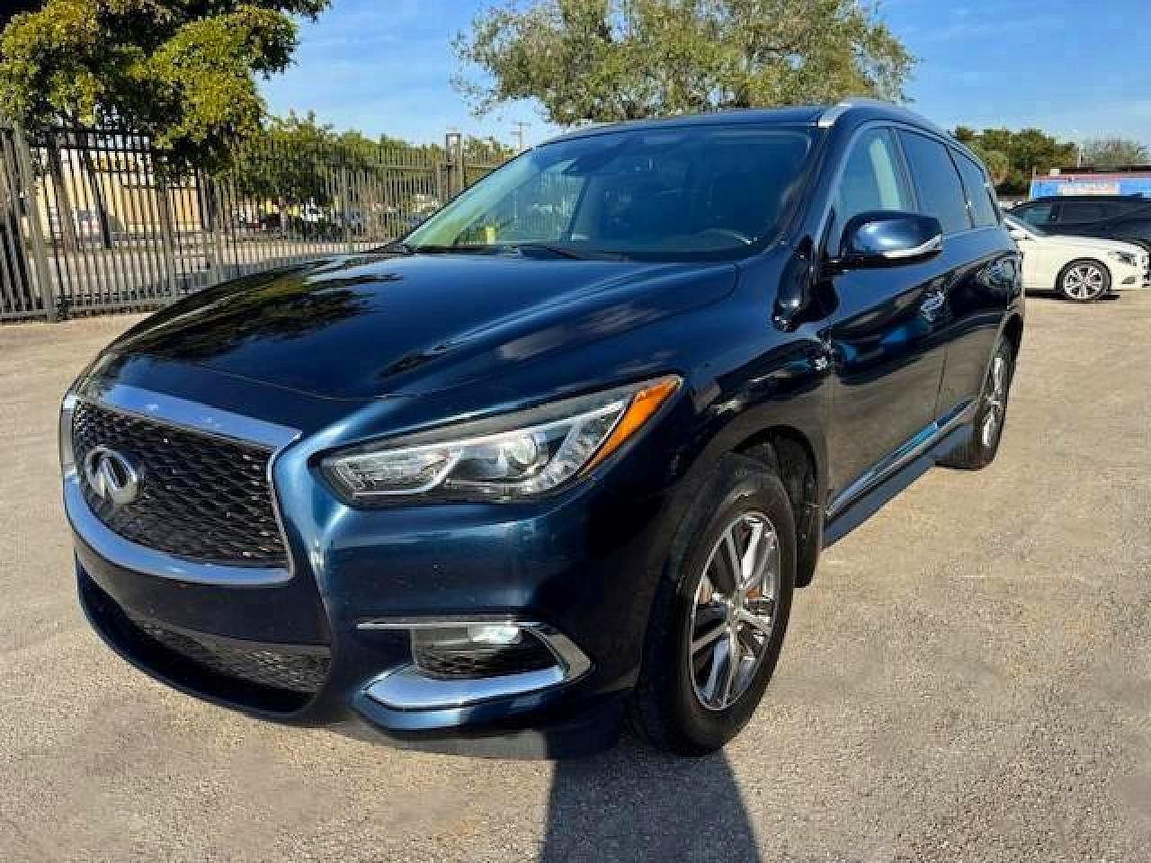 Salvage INFINITI Qx Image