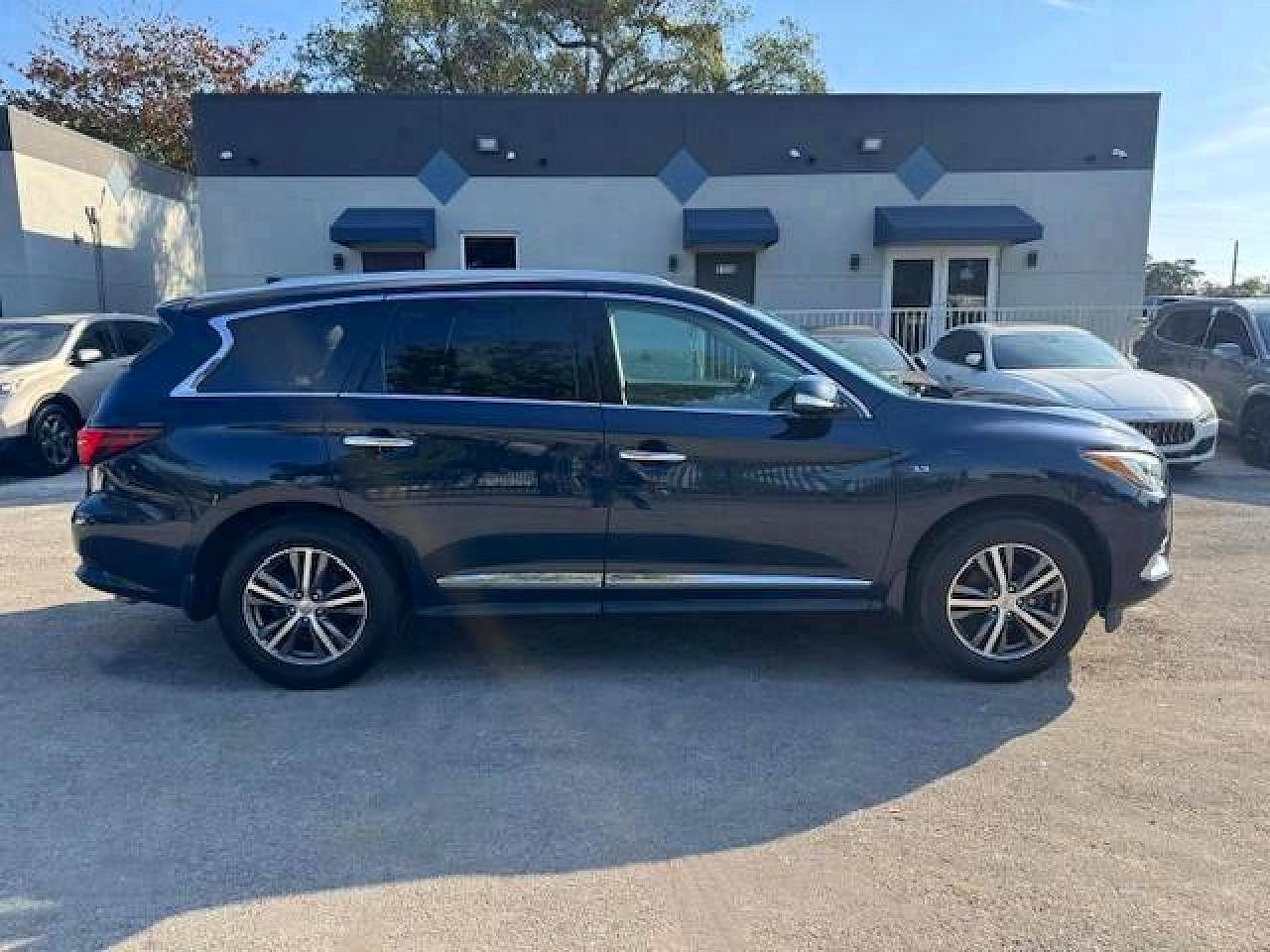 INFINITI Qx Pure