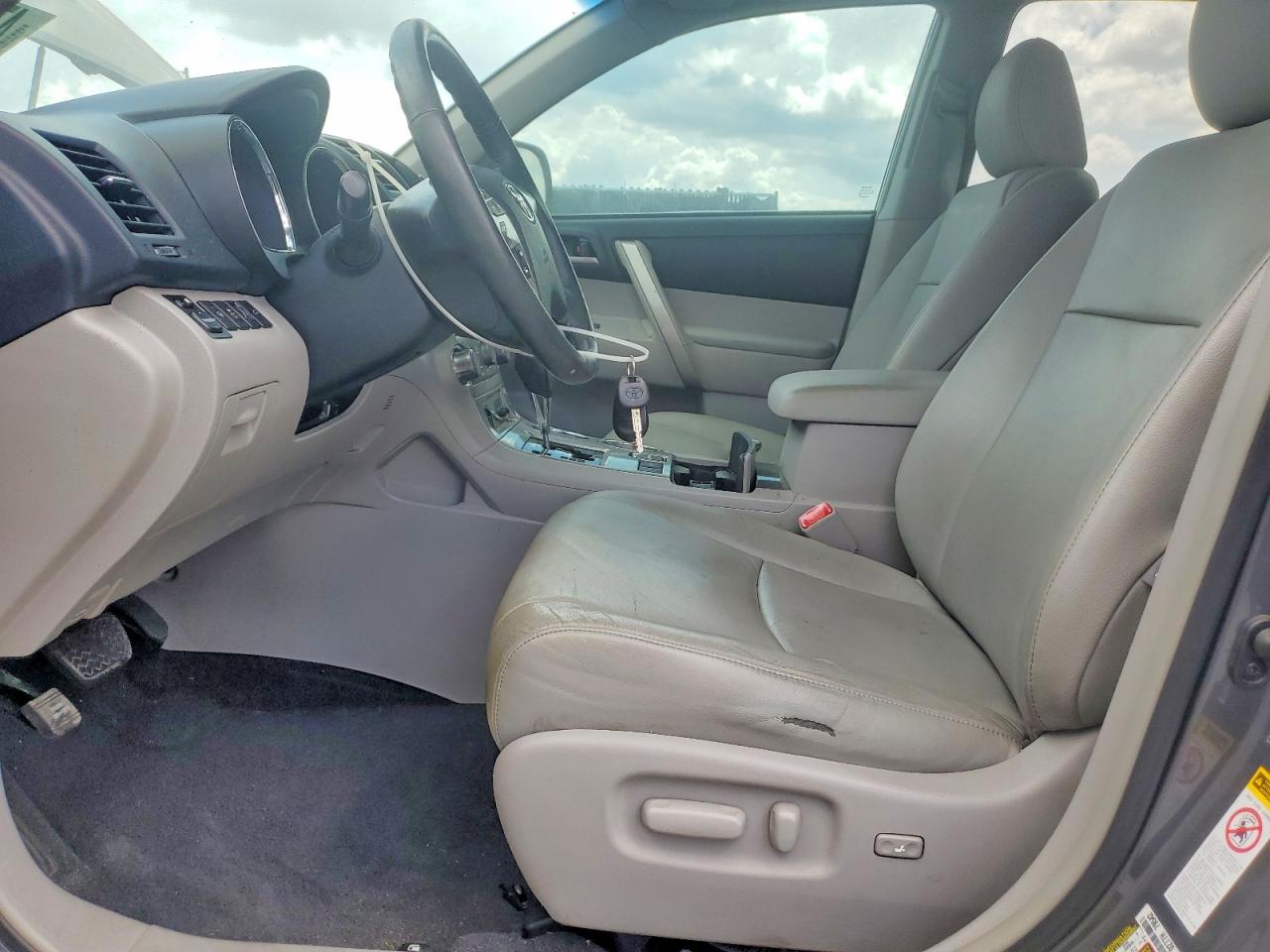 Toyota Highlander Se