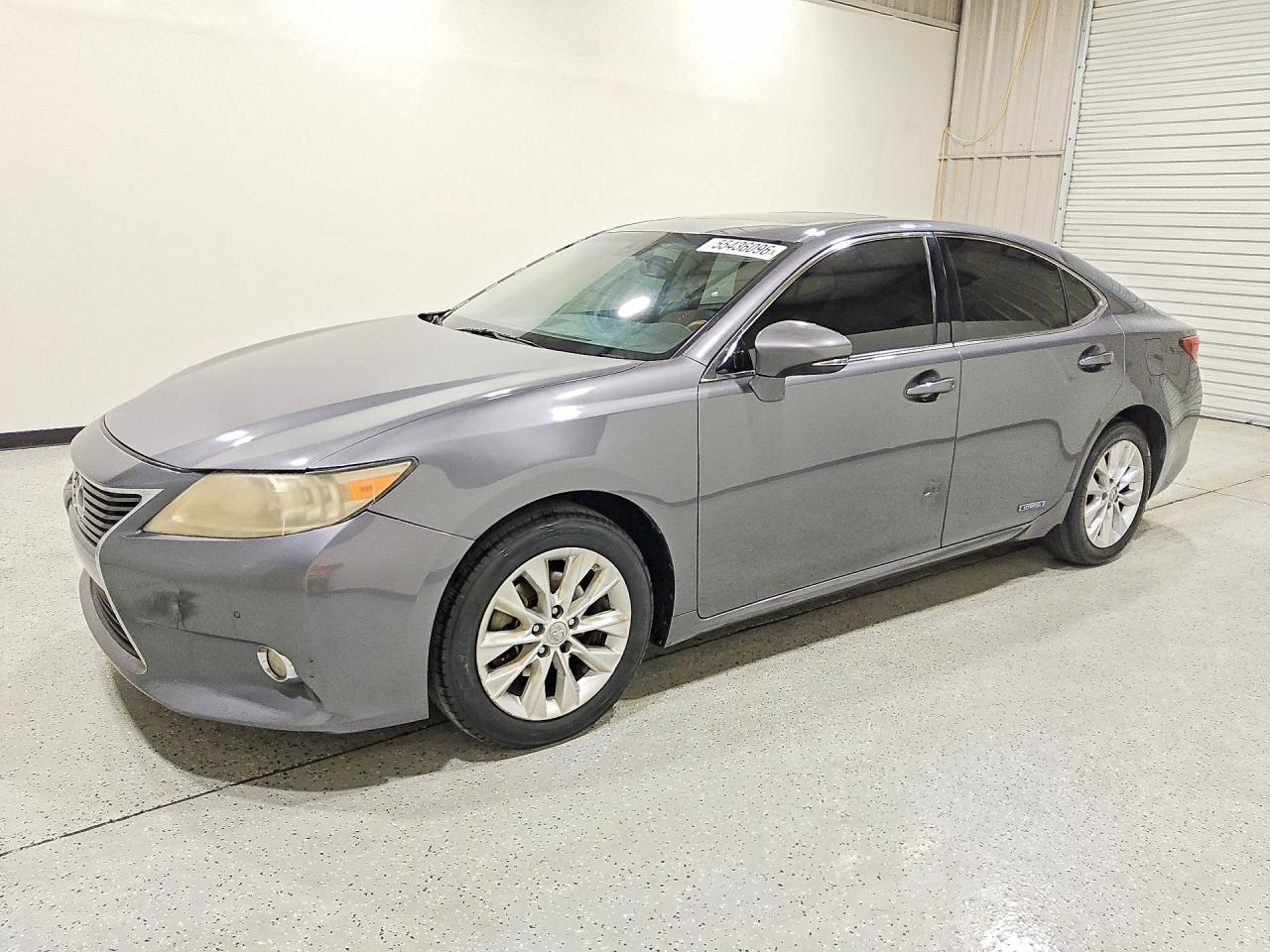 Salvage Lexus Es Image