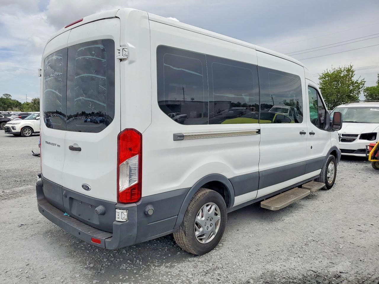 Ford Transit T-150