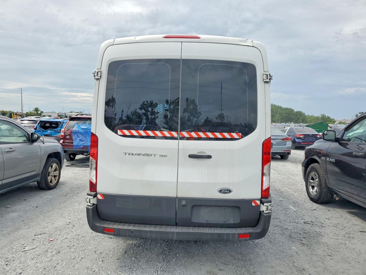 Ford Transit T-150