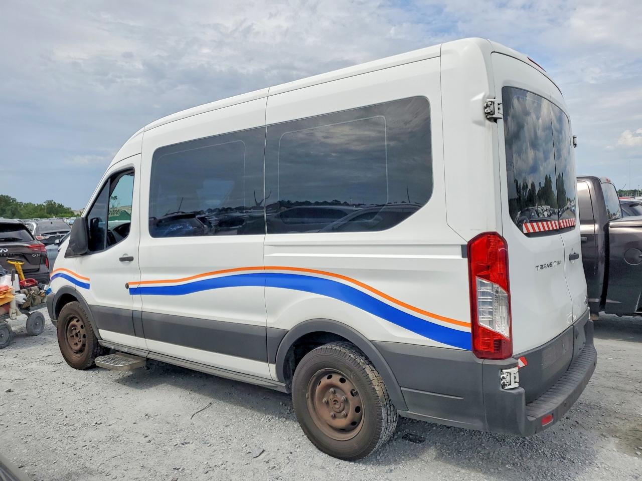 Ford Transit T-150