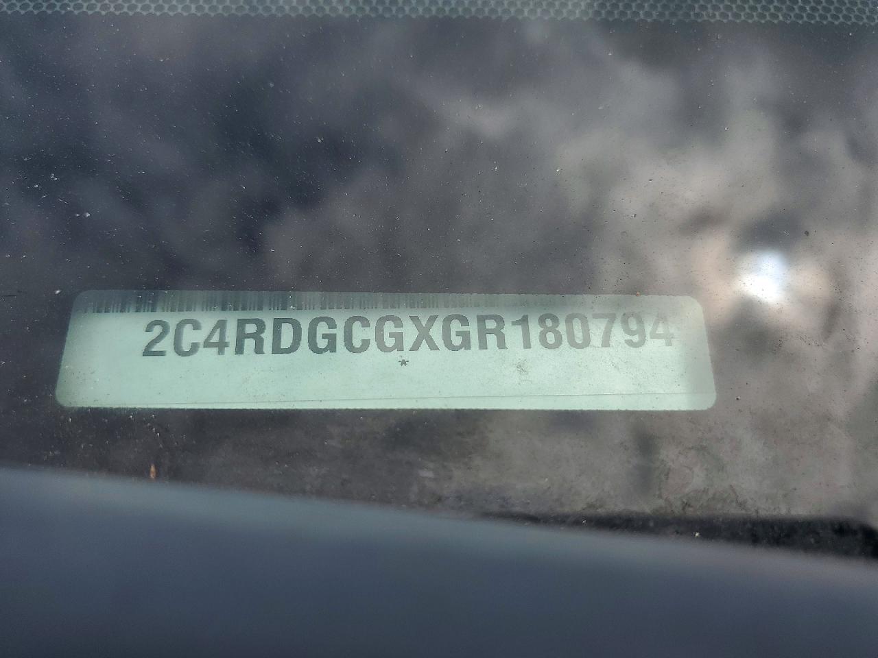 Dodge Caravan Sxt