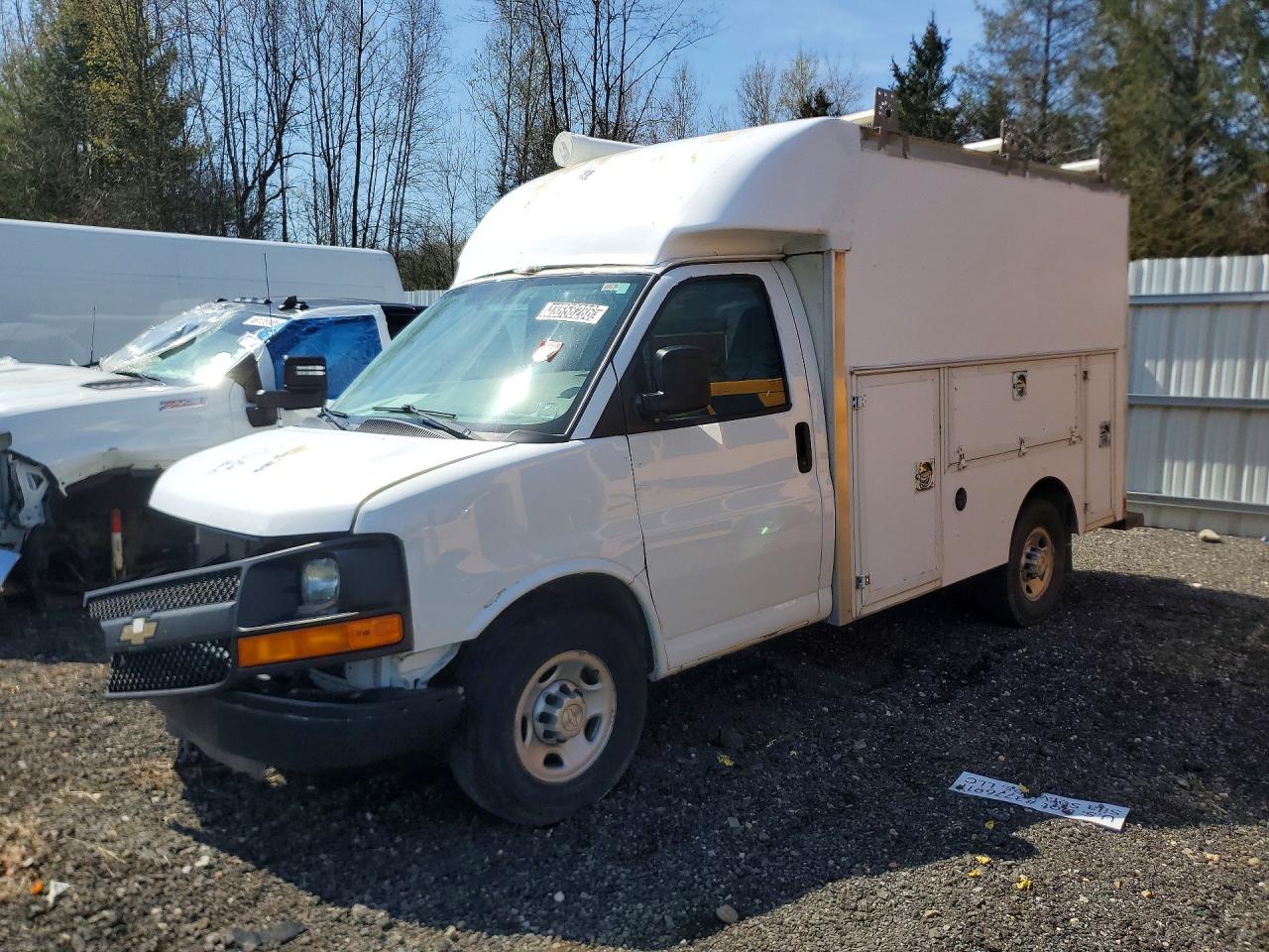 Salvage Chevrolet Express Image