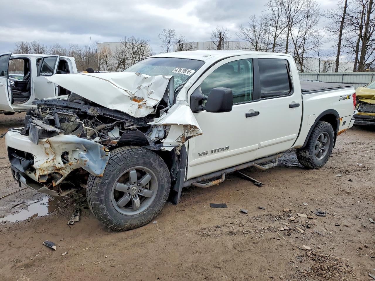 Salvage Nissan Titan Image