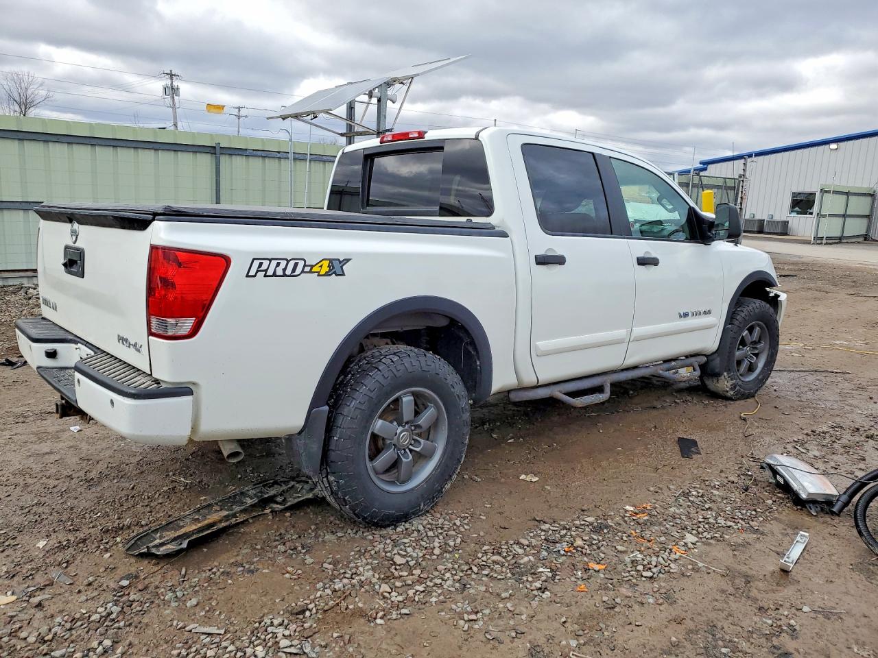 Nissan Titan