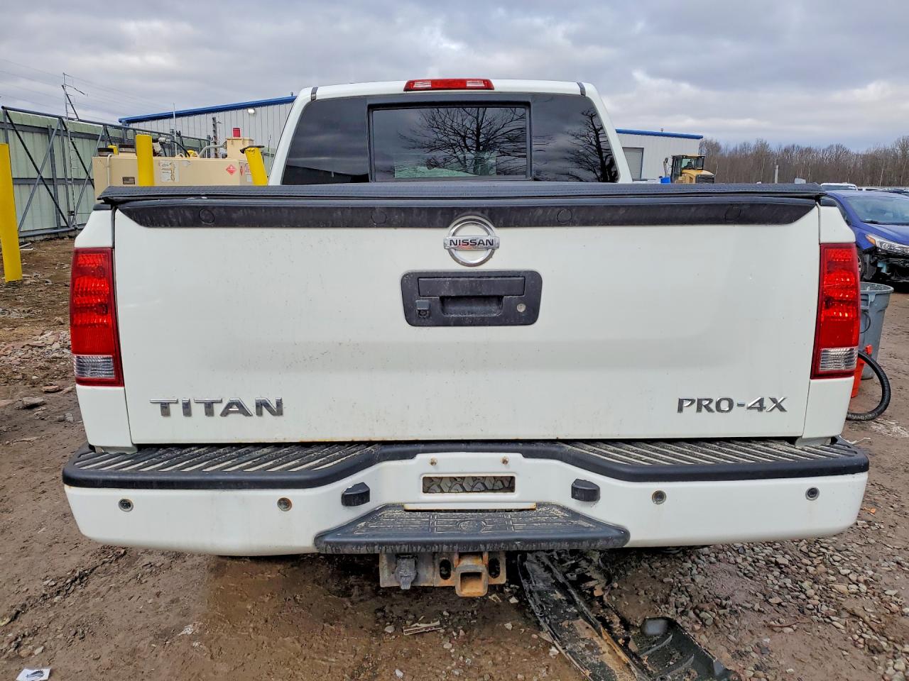 Nissan Titan