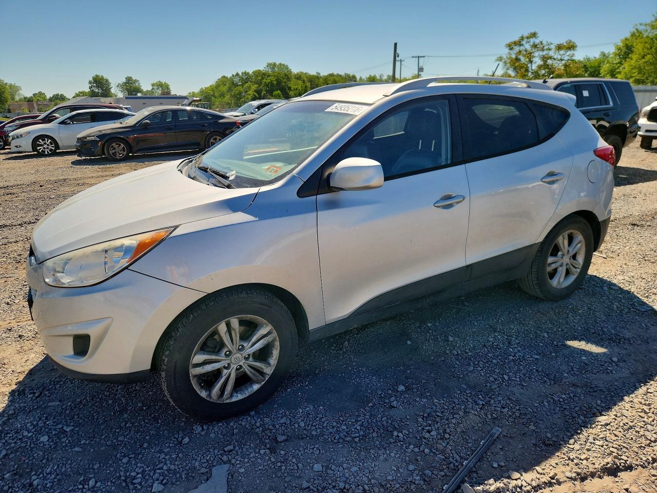 Salvage Hyundai TUCSON Image