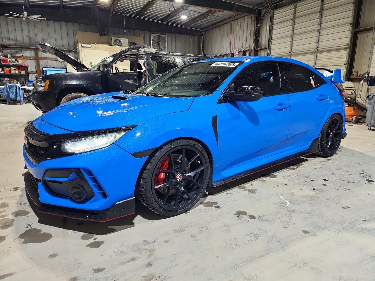 Salvage Honda Civic Image
