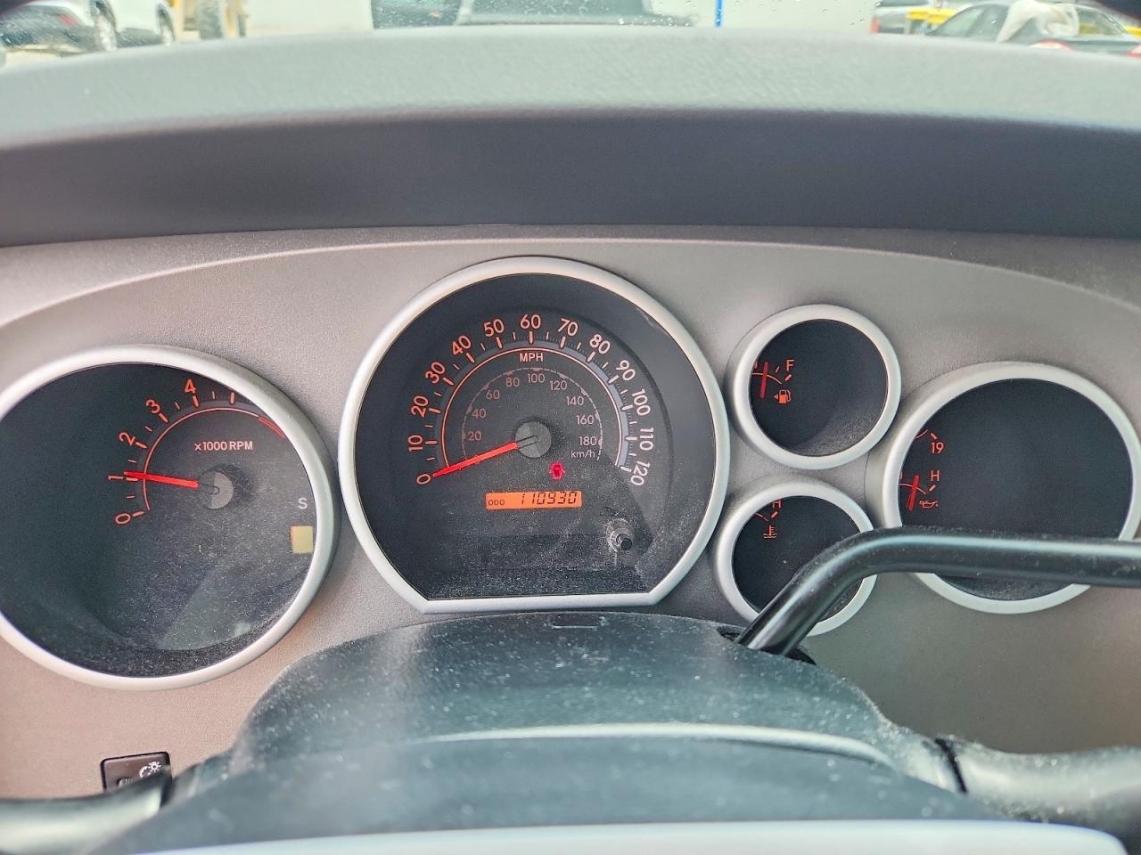 Toyota Tundra Crewmax Sr5