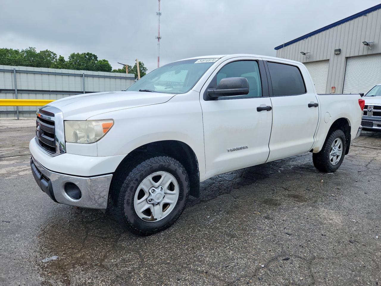 Salvage Toyota Tundra Image