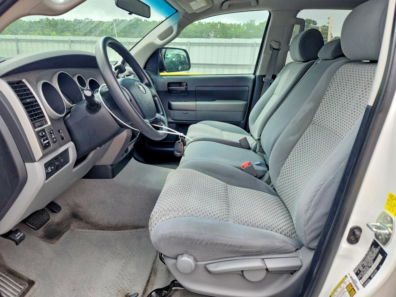 Toyota Tundra Crewmax Sr5
