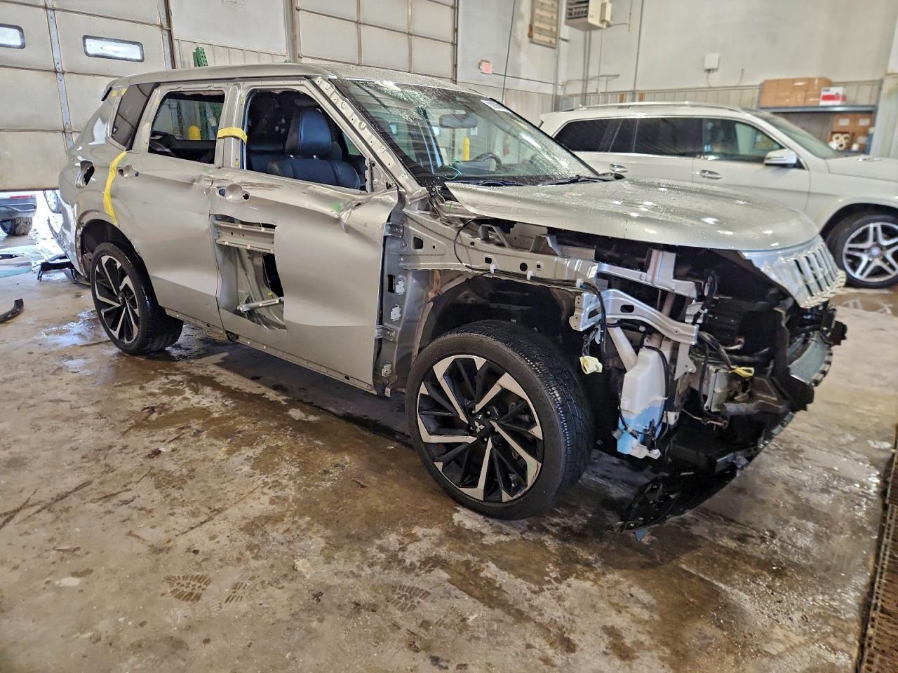 Mitsubishi Outlander Se