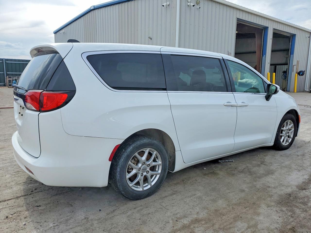 Chrysler Minivan Lx