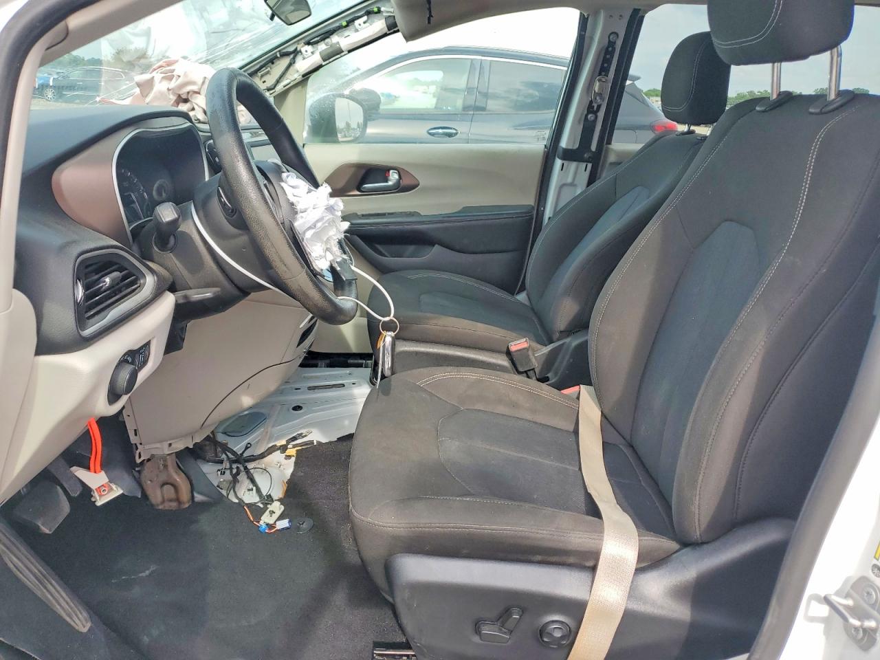 Chrysler Minivan Lx