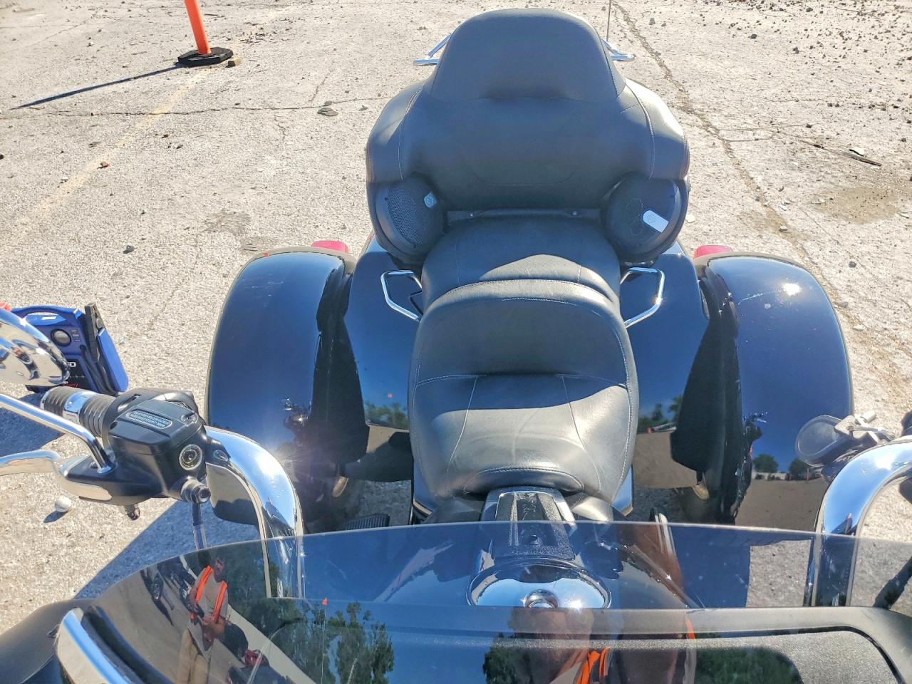 Harley-Davidson Fl