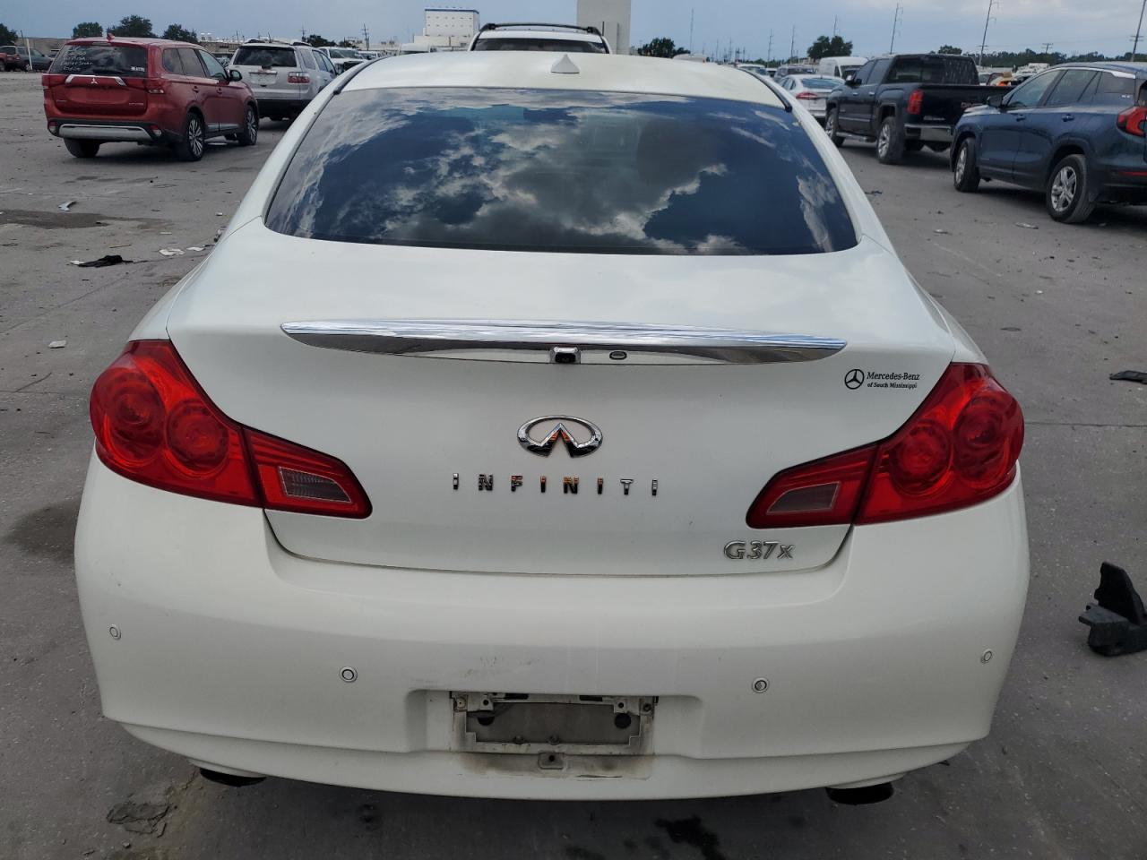INFINITI G37