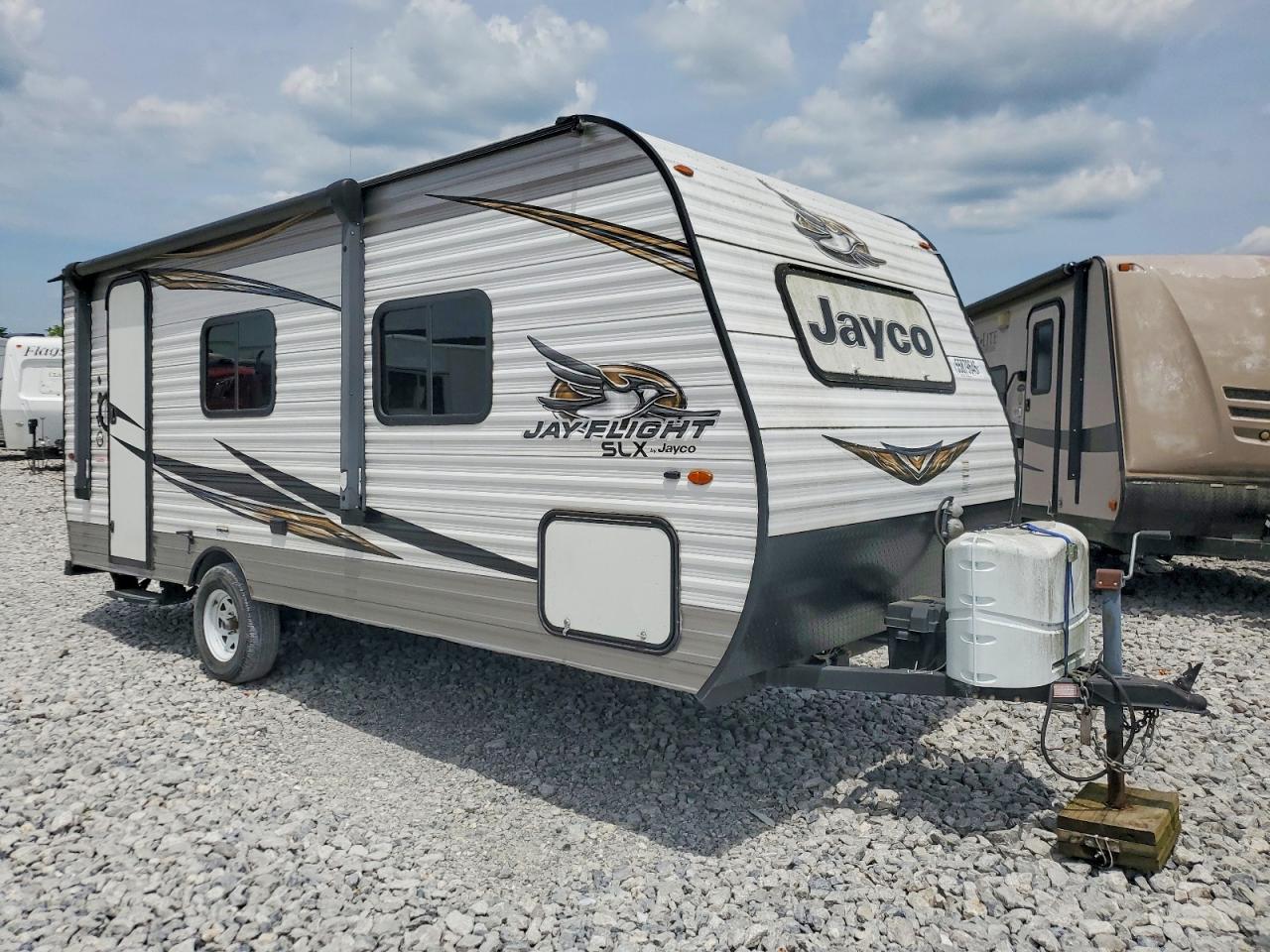 Salvage Jayco Trailers Image