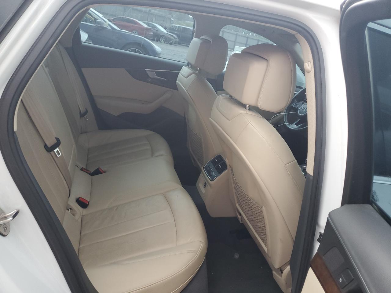 Audi A4 Premium