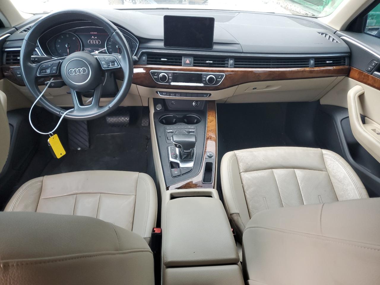 Audi A4 Premium