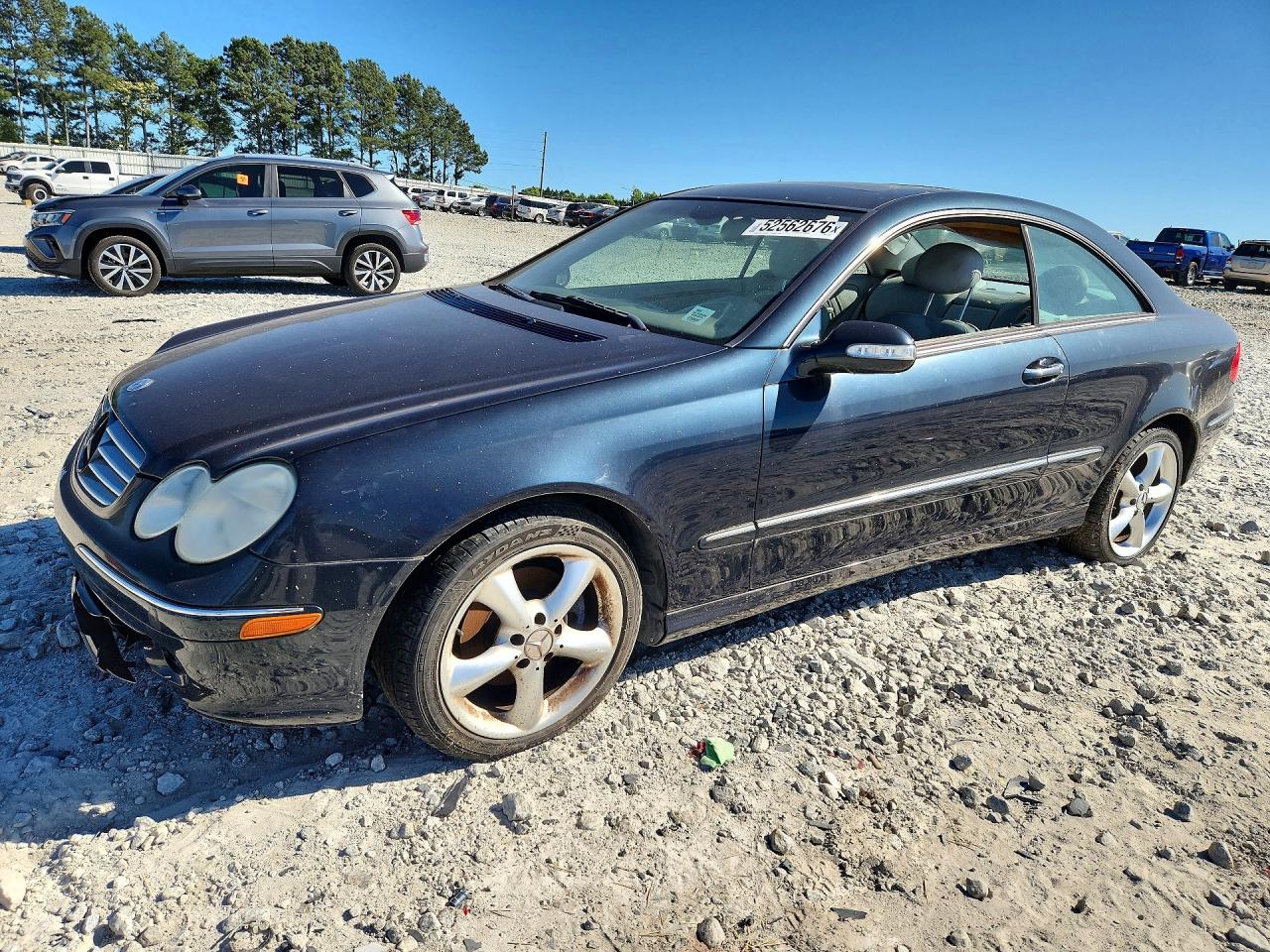 Salvage Mercedes-Benz Clk-class Image