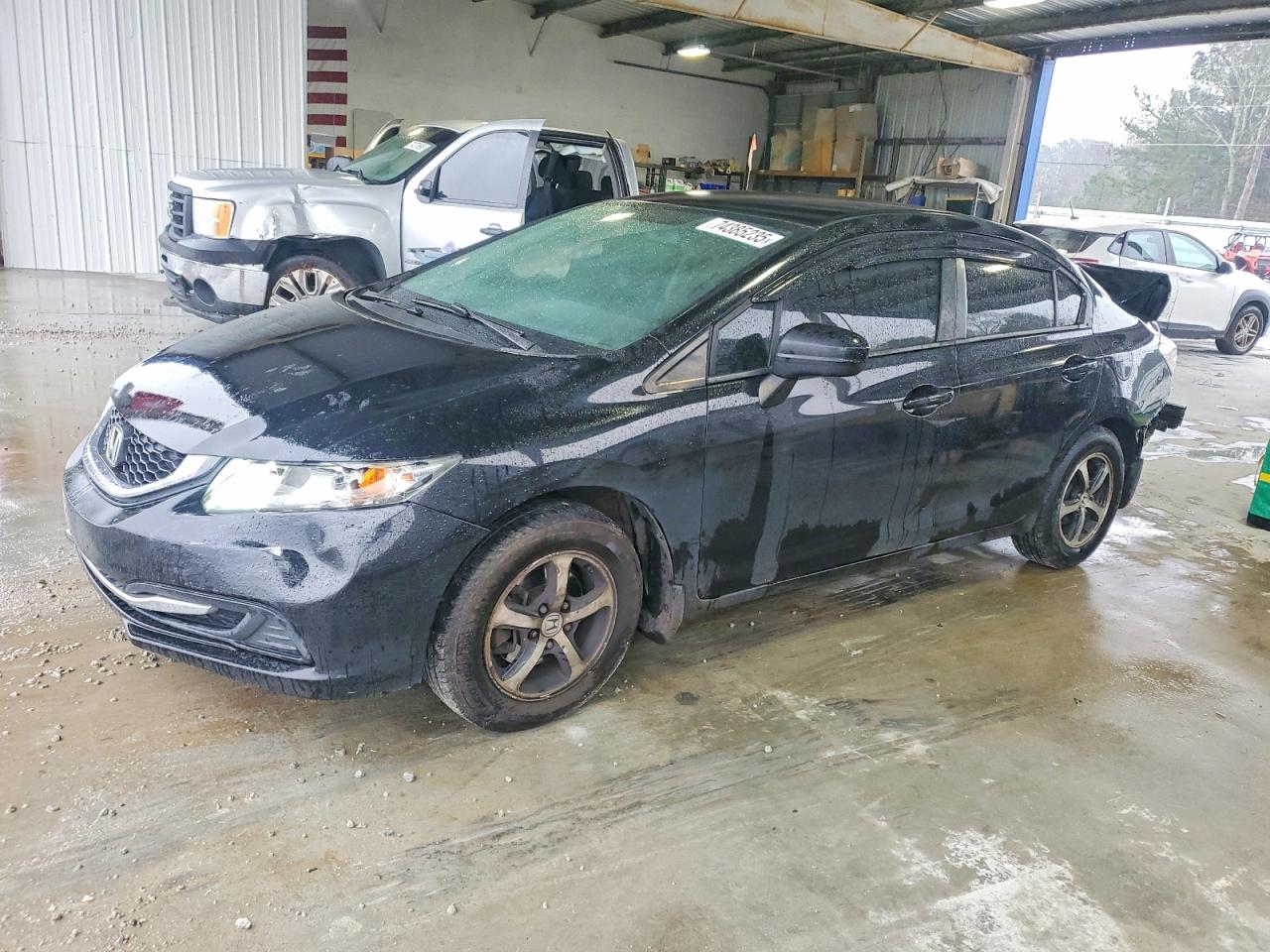 Salvage Honda Civic Image