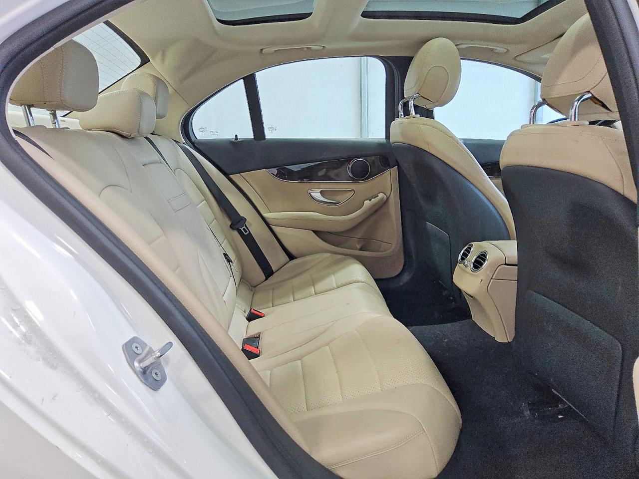 Mercedes-Benz C-Class 300