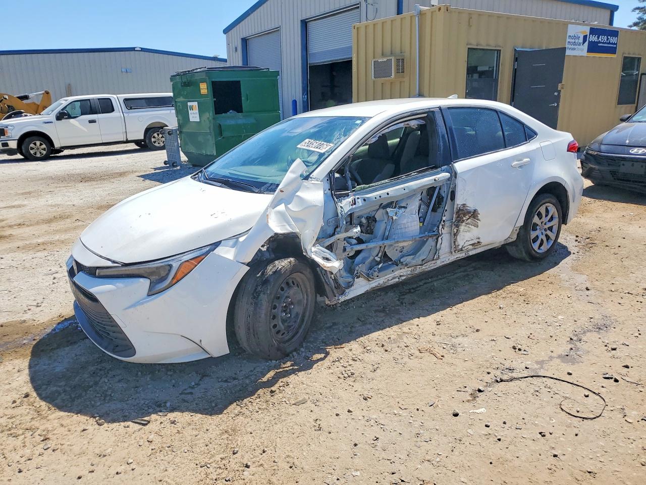 Salvage Toyota Corolla Image