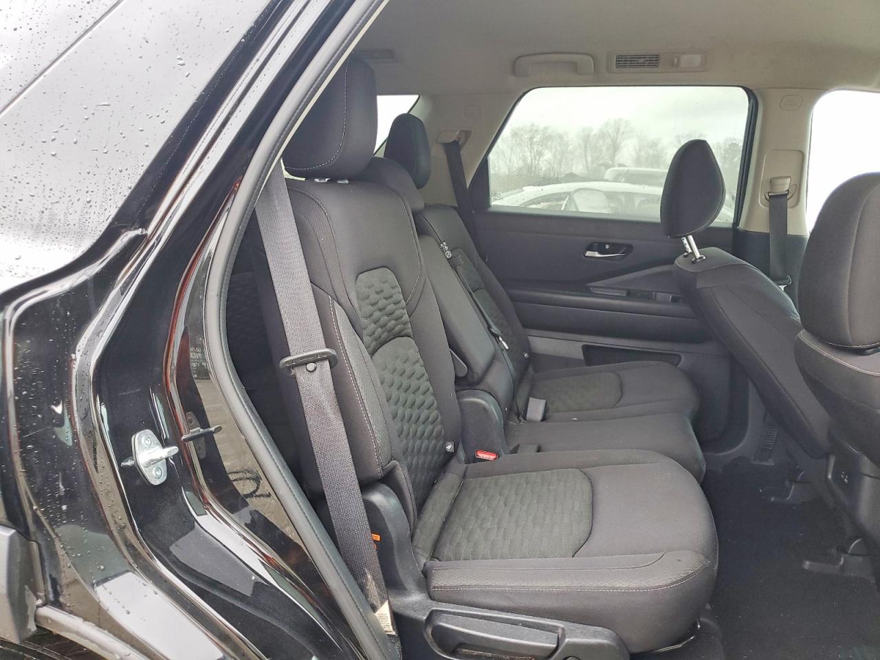 Nissan Pathfinder Sv