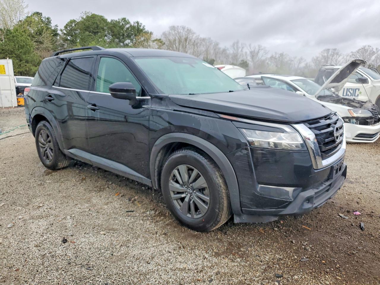 Nissan Pathfinder Sv