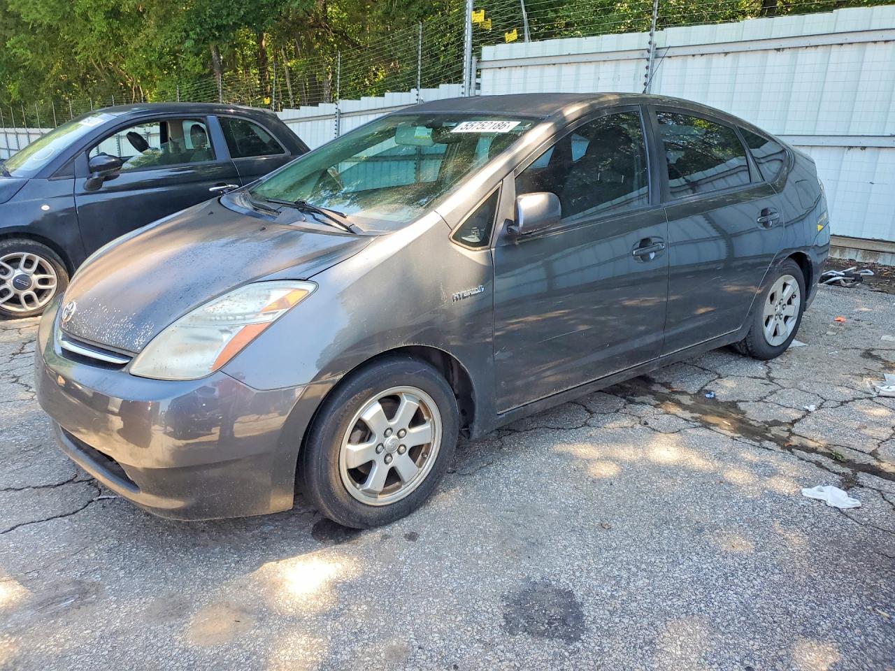 Salvage Toyota Prius Image