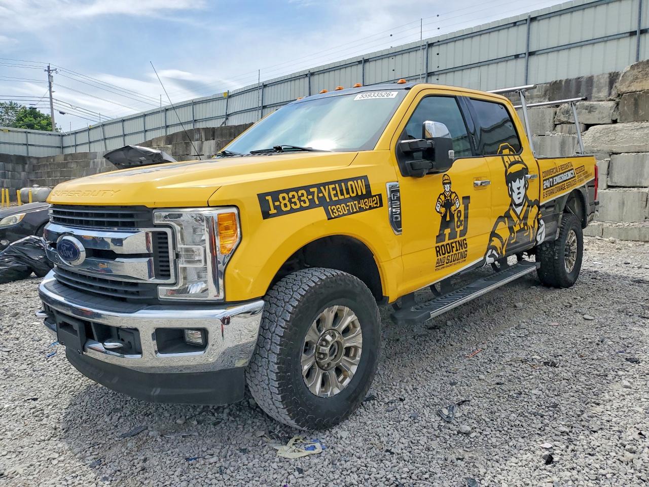 Salvage Ford F-250 Image