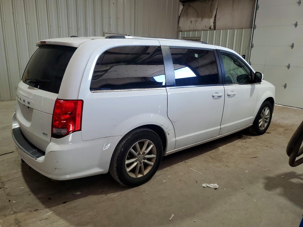 Dodge Caravan Sxt