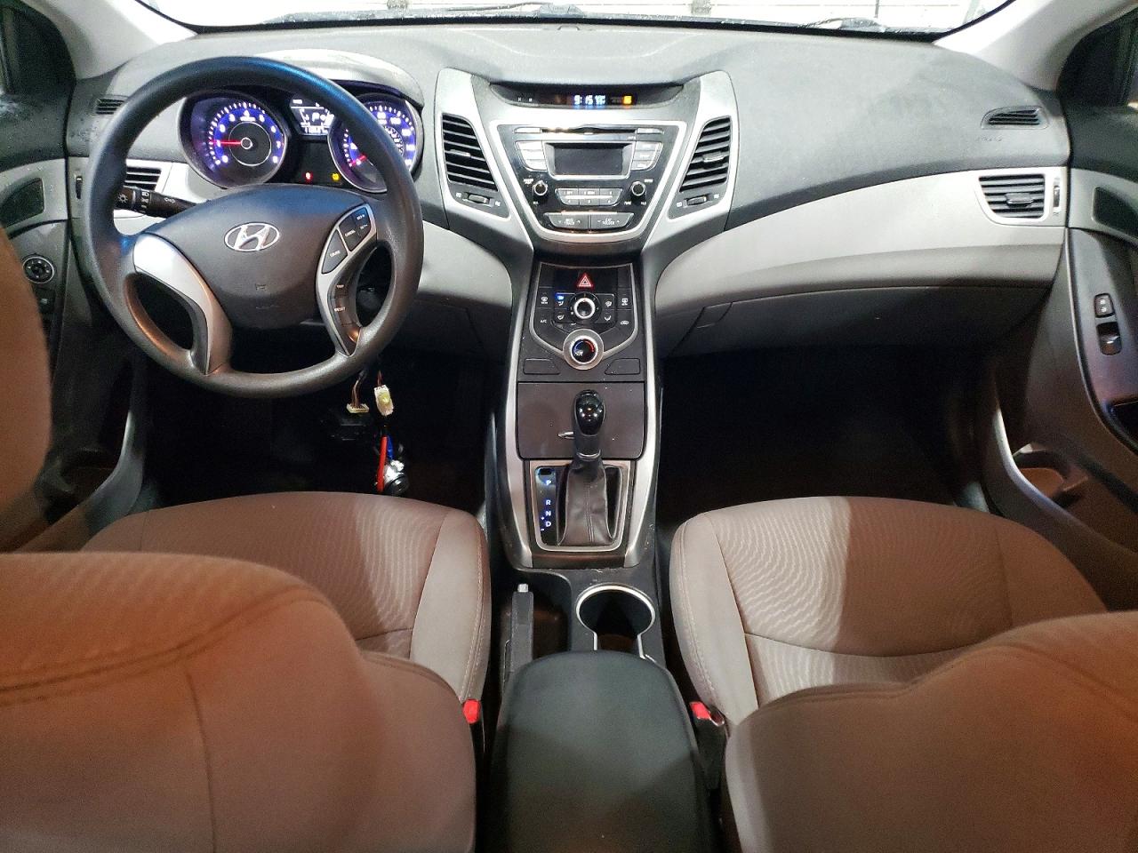 Hyundai ELANTRA Se