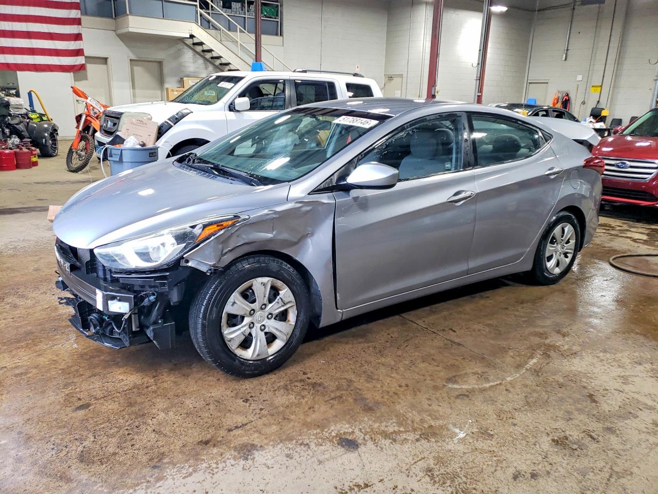 Salvage Hyundai ELANTRA Image