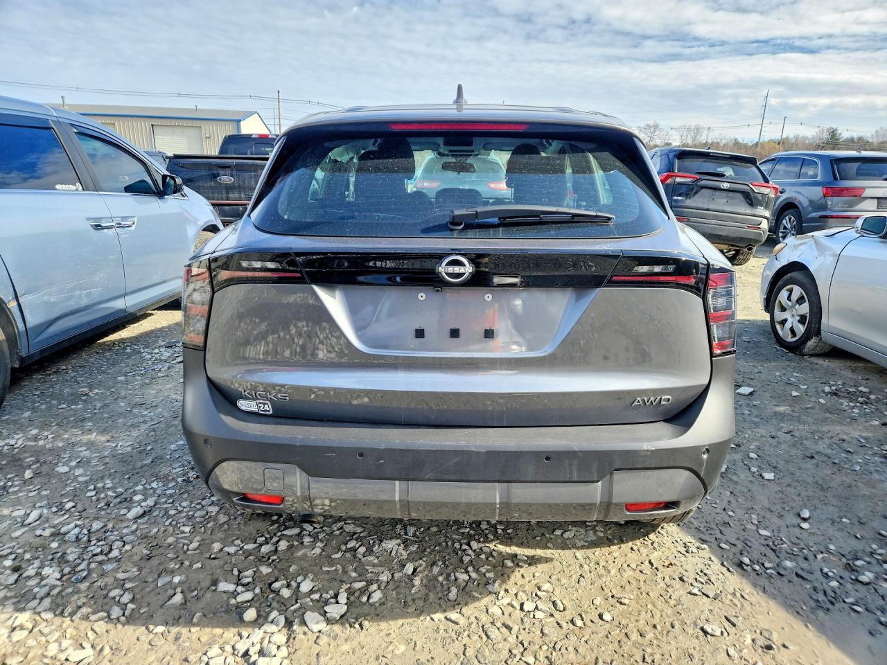 Nissan Kicks S