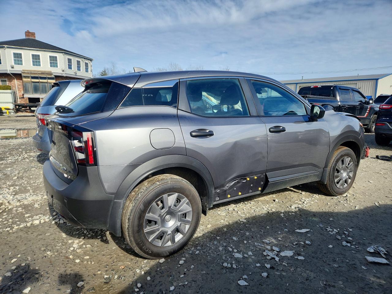 Nissan Kicks S